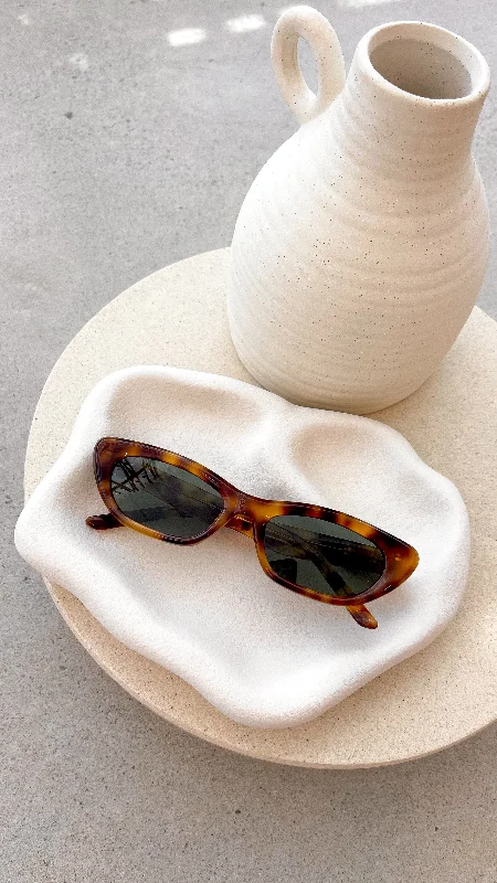 The Caroline Sunglasses - Hazel Tort